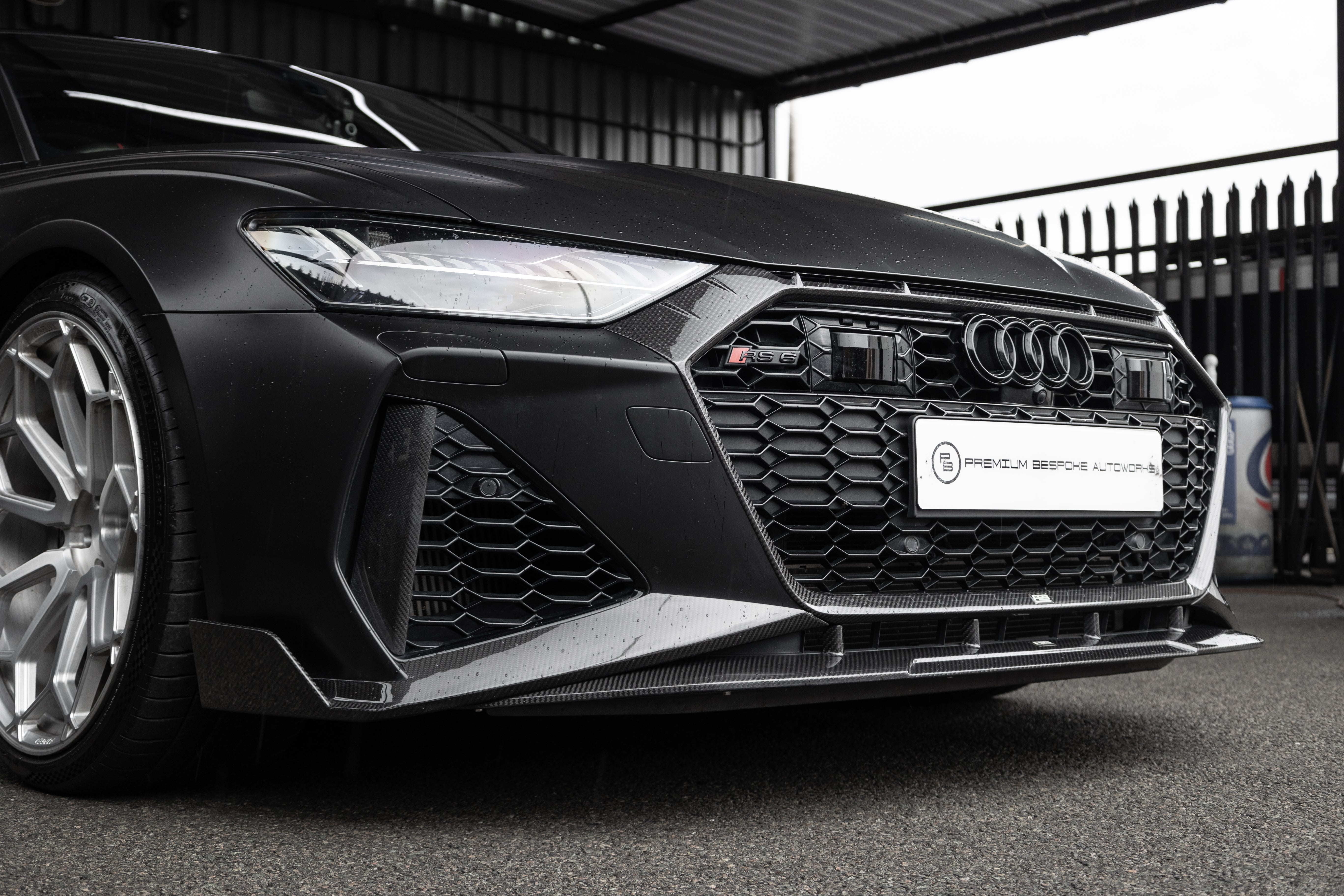 2020 Audi rs6 c8 carbon fibre front splitter