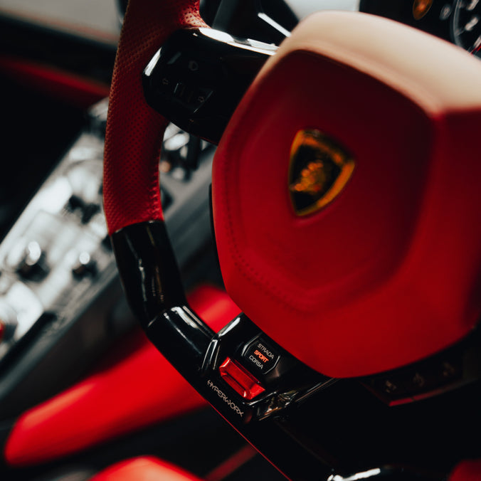 Huracan steering wheel